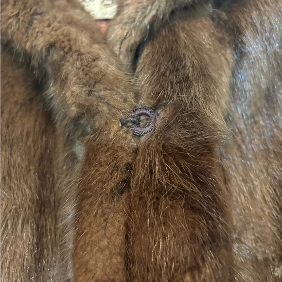 Luxurious Mink Long Coat…..Vintage - Picture 10 of 14